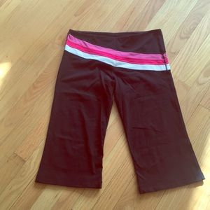 Lululemon Groove Crop